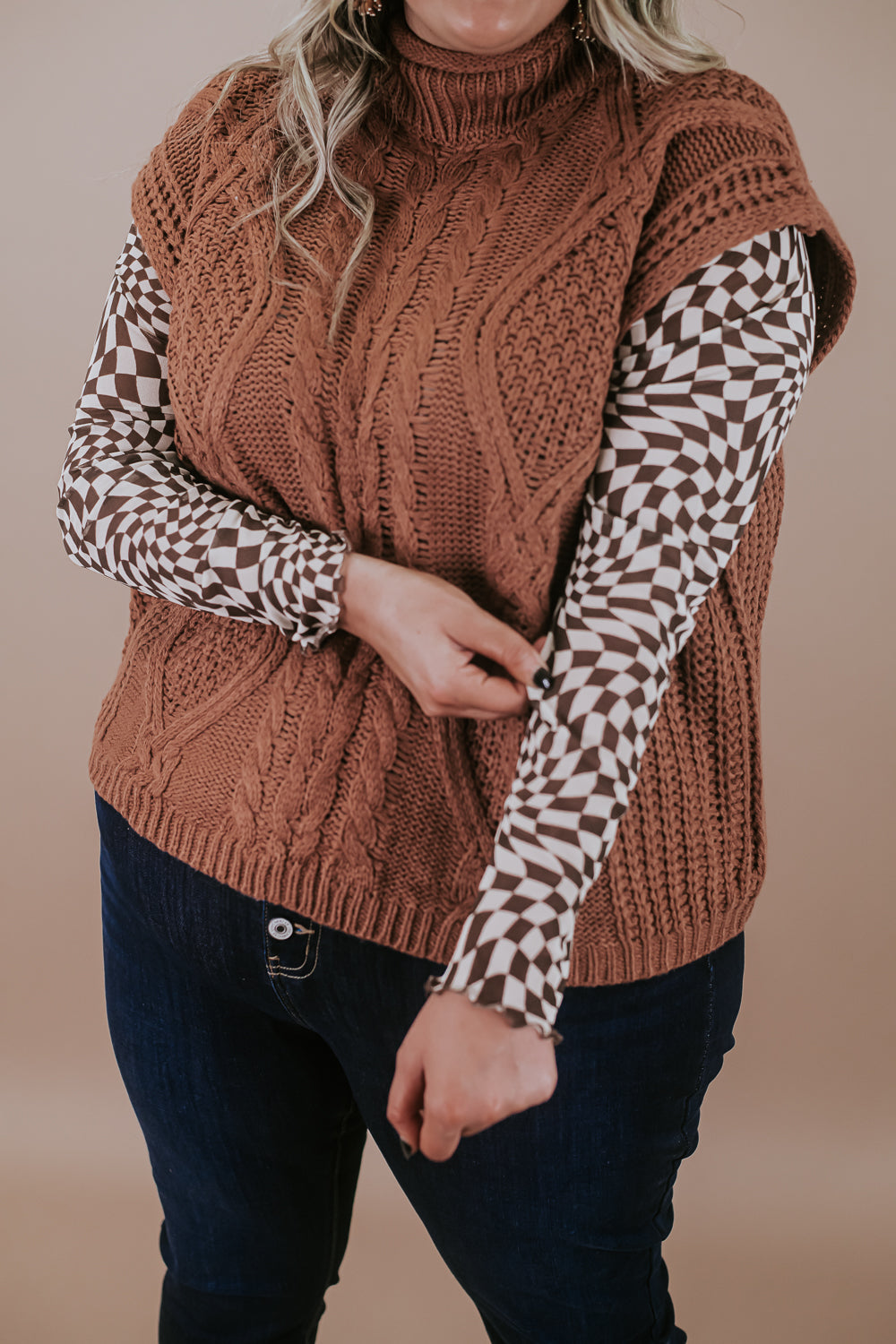 Up To No Good Mesh Top, Java/White