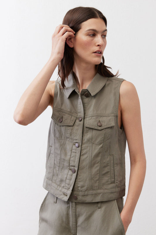 The Cropped Task Vest
