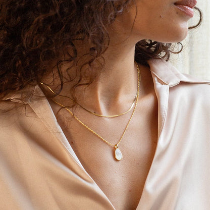Fine Mother Of Pearl Layering Set 18ct Gold Plate
