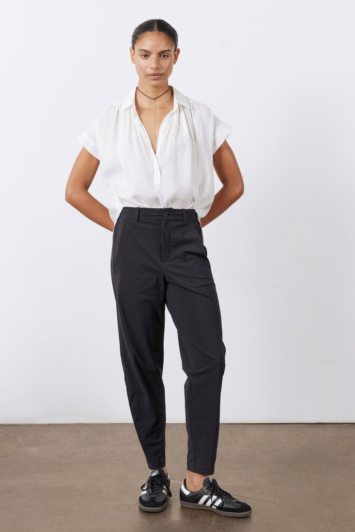 Petite Not Too Tapered Pants