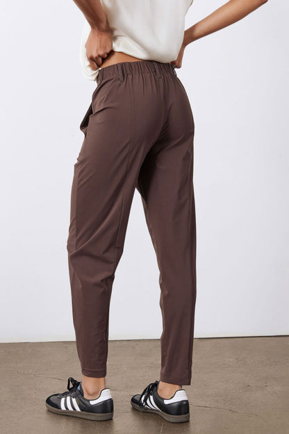 Petite Not Too Tapered Pants