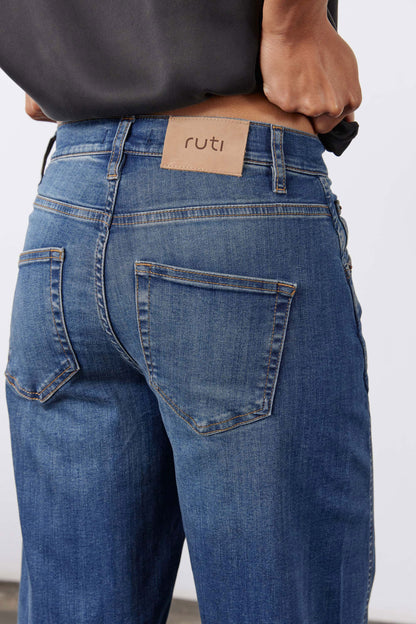 The Petite Ultimate Barrel Leg Jeans 2.0
